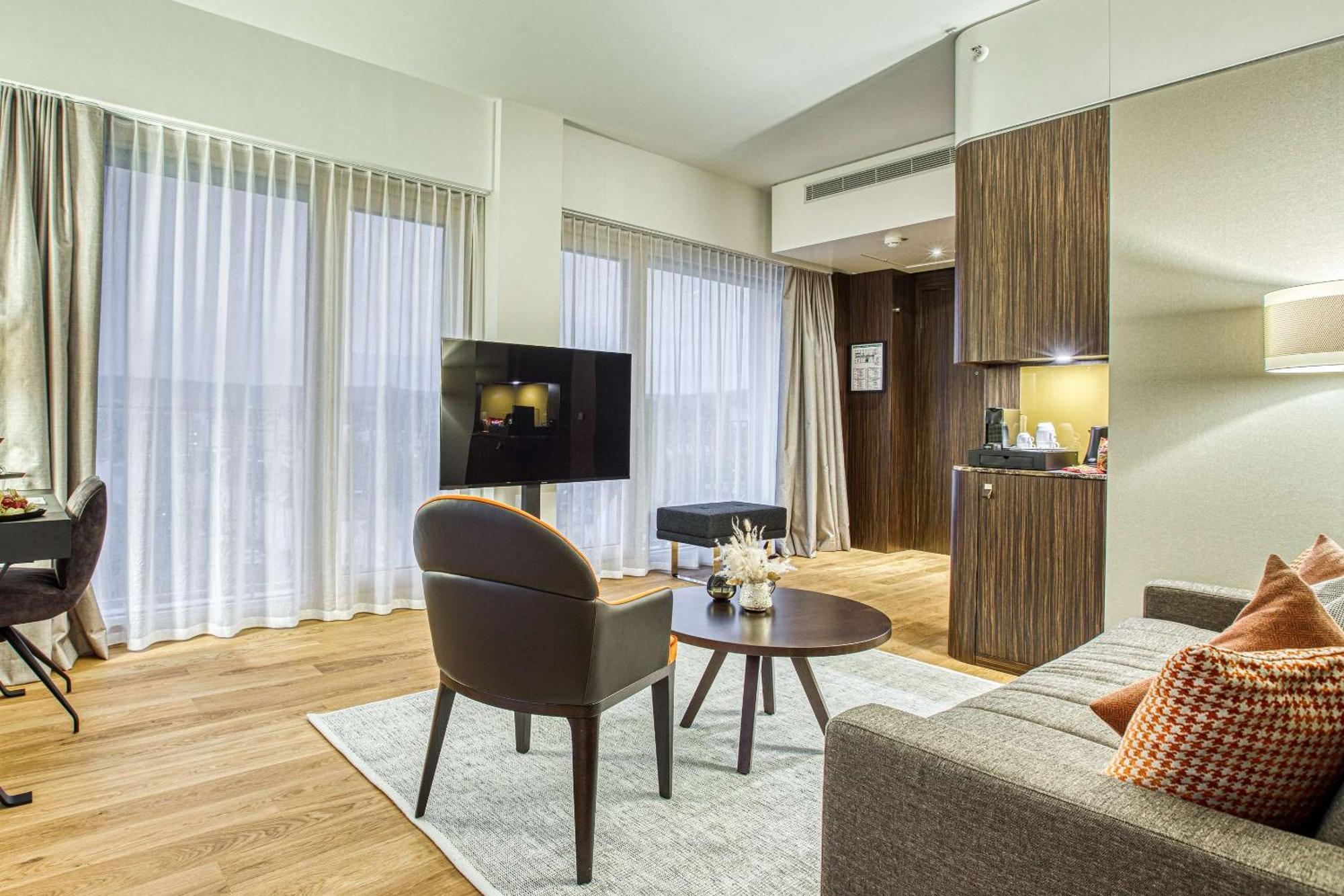 Parkhotel היילברון מראה חיצוני תמונה